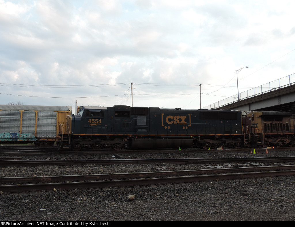 CSX 4554 off I168